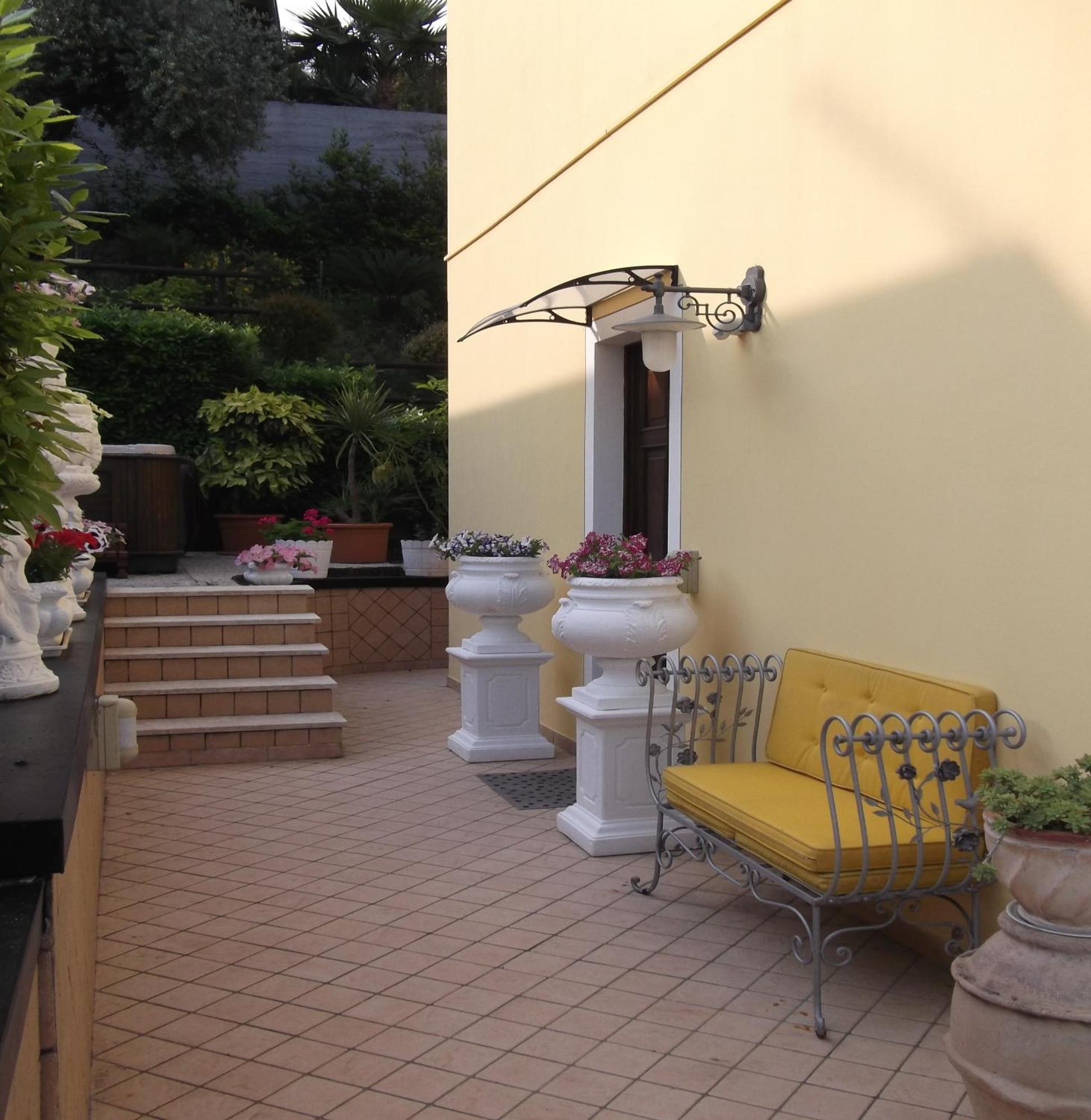 Villa Paradiso Polpenazze del Garda Exterior photo